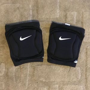 Nike volleyball knee pads